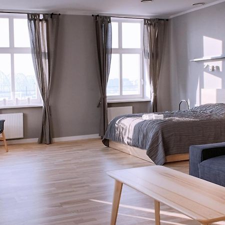 Modern Apartment In Old Riga With A River View Exteriér fotografie